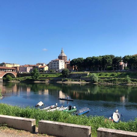 Twenty-Seven Apartment Pavia Bagian luar foto
