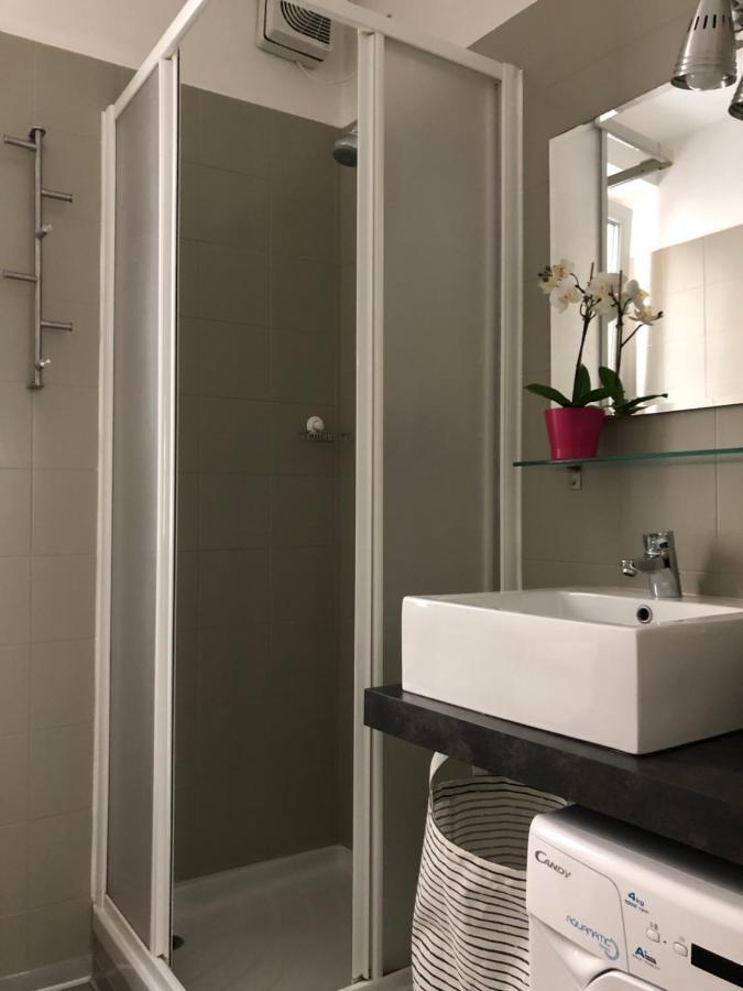 Twenty-Seven Apartment Pavia Bagian luar foto